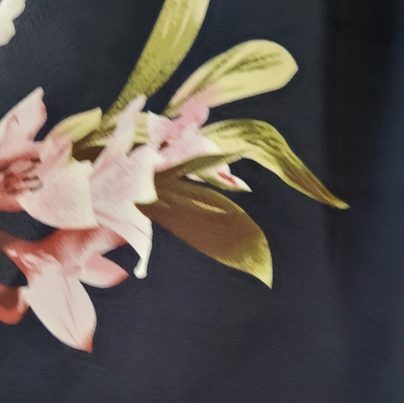 Floral Blouse - Picture 3 of 7